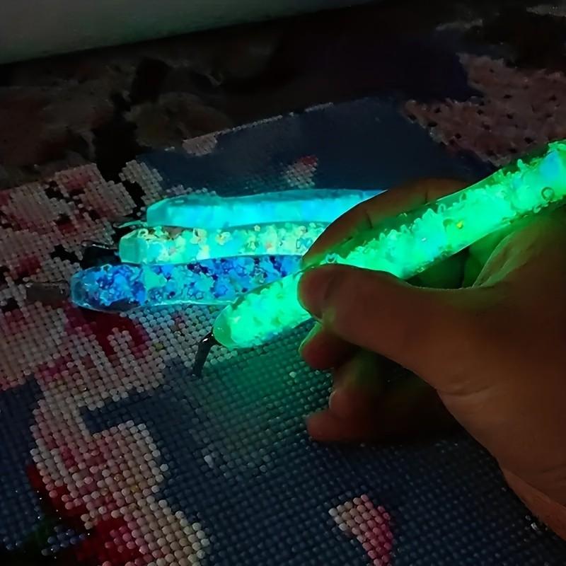 قلم تلوين بالألماس مضيء في الظ - مراجعة Diamond Painting Kit وسعره